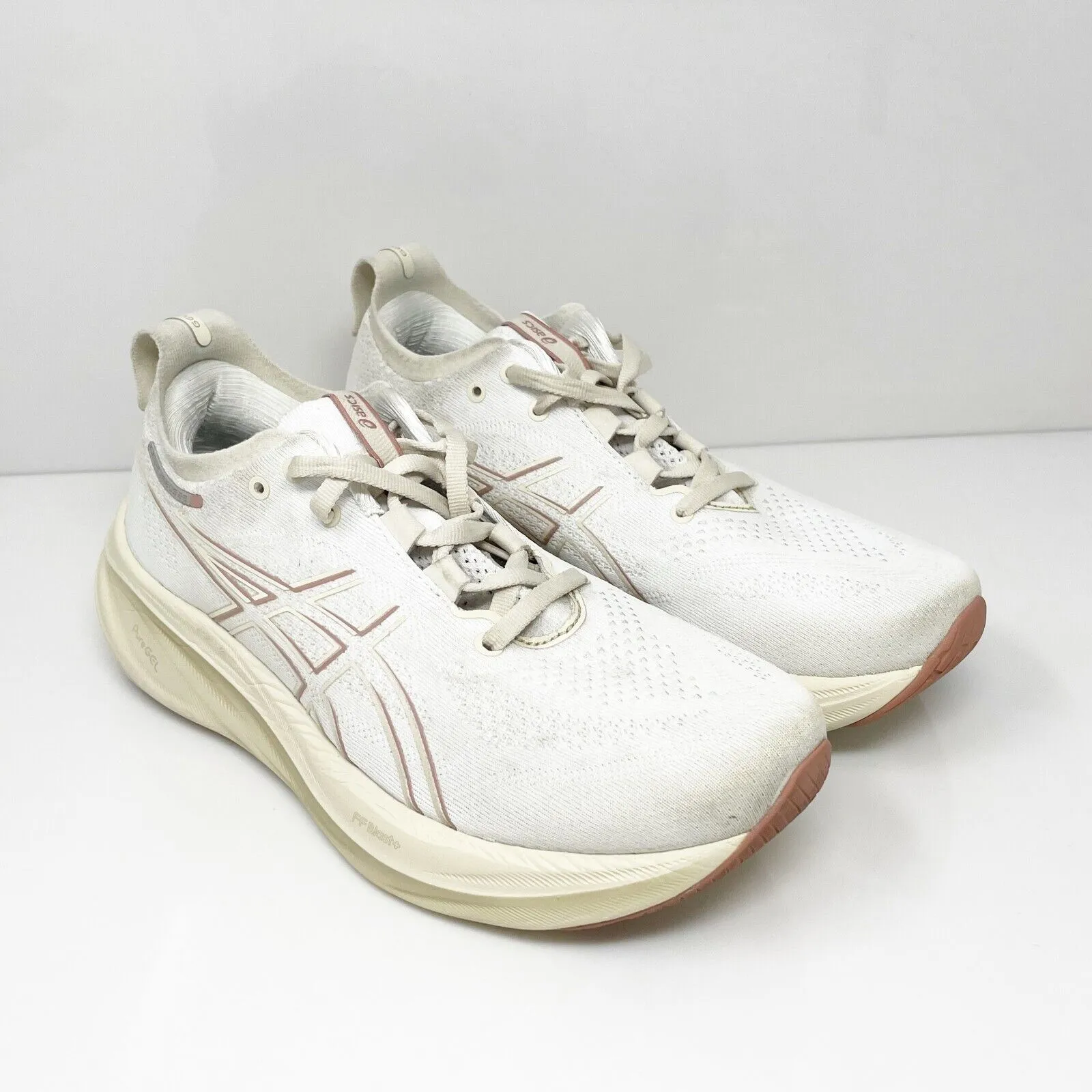 Asics Womens Gel Nimbus 26 1012B693 White Running Shoes Sneakers Size 9