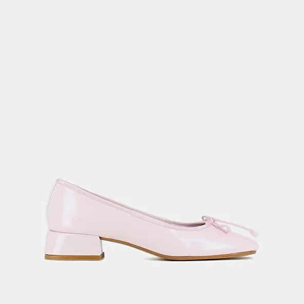 Ballerinas with heels in pink pleated patent