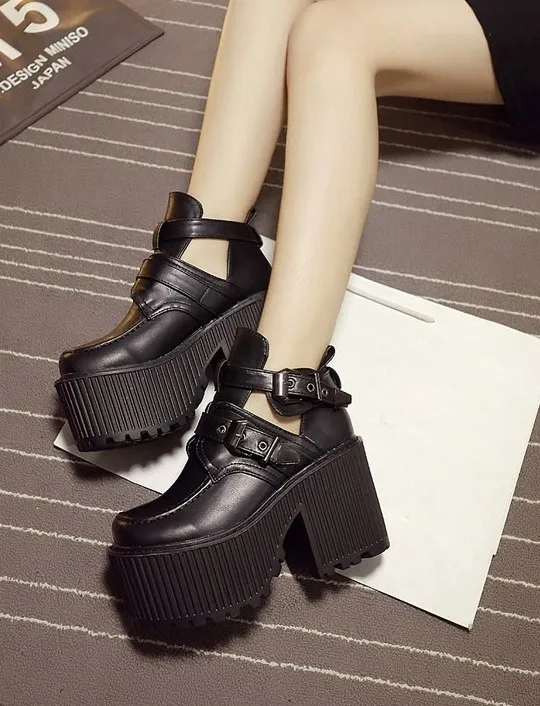 Black double buckle punk rock chunky heels boots