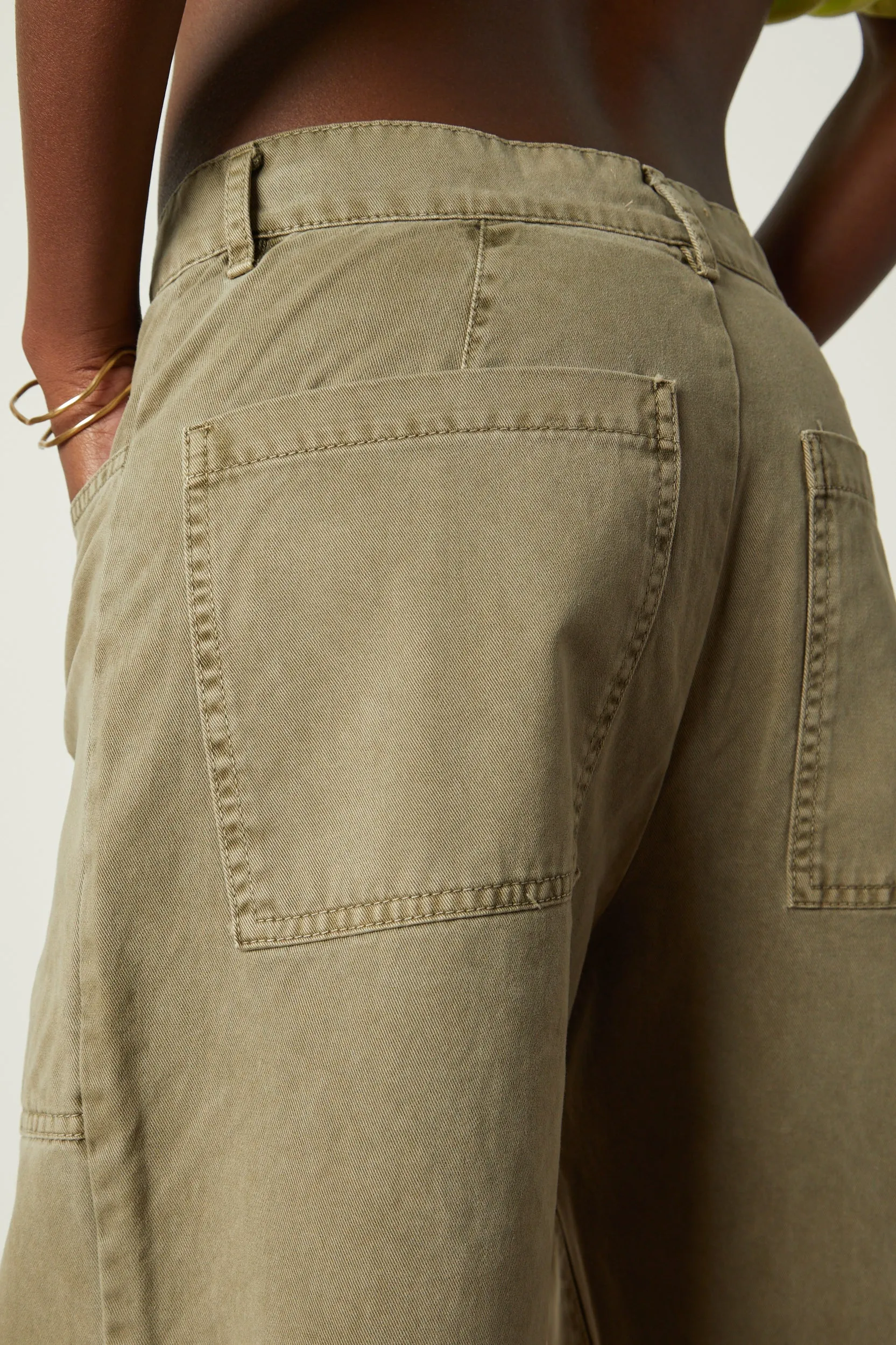 BRYLIE SANDED TWILL TROUSERS IN GRAVEL