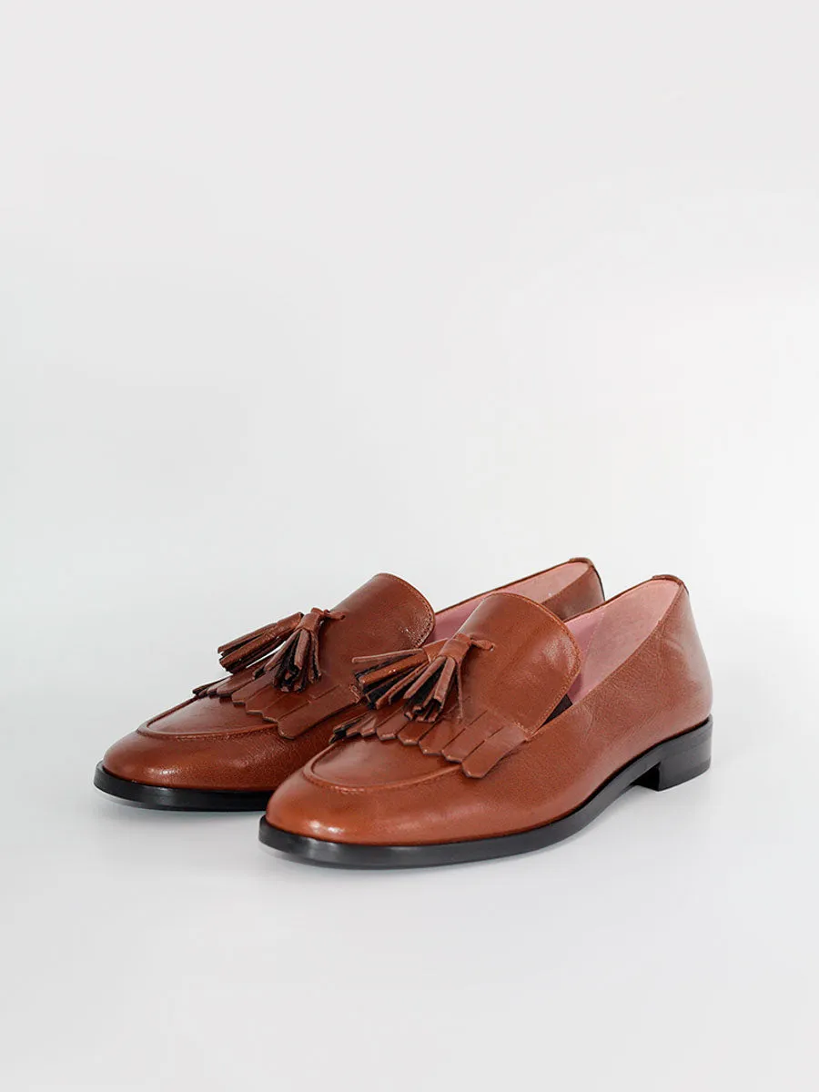 Classic leather loafers in tan - Messina FB