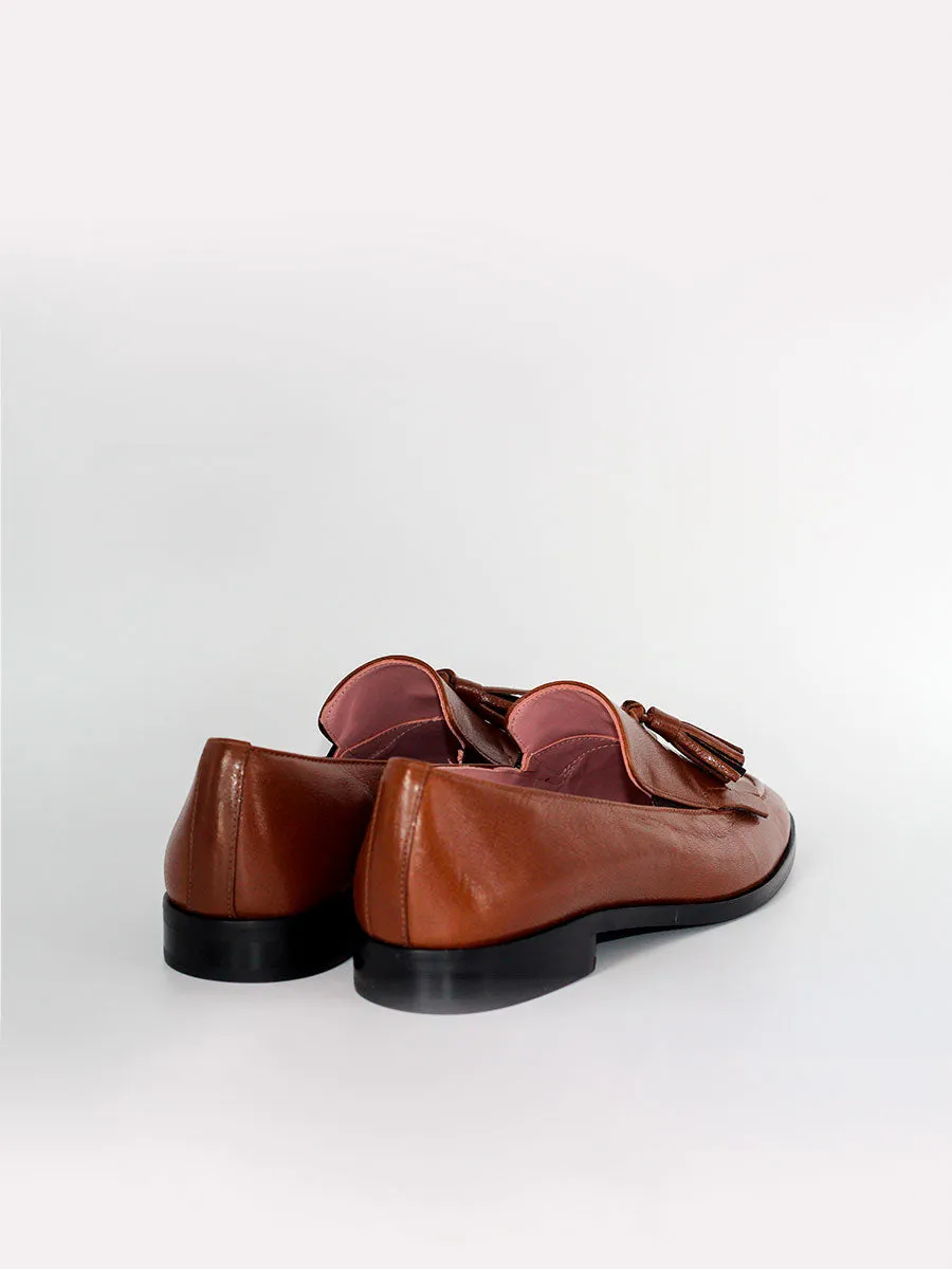 Classic leather loafers in tan - Messina FB