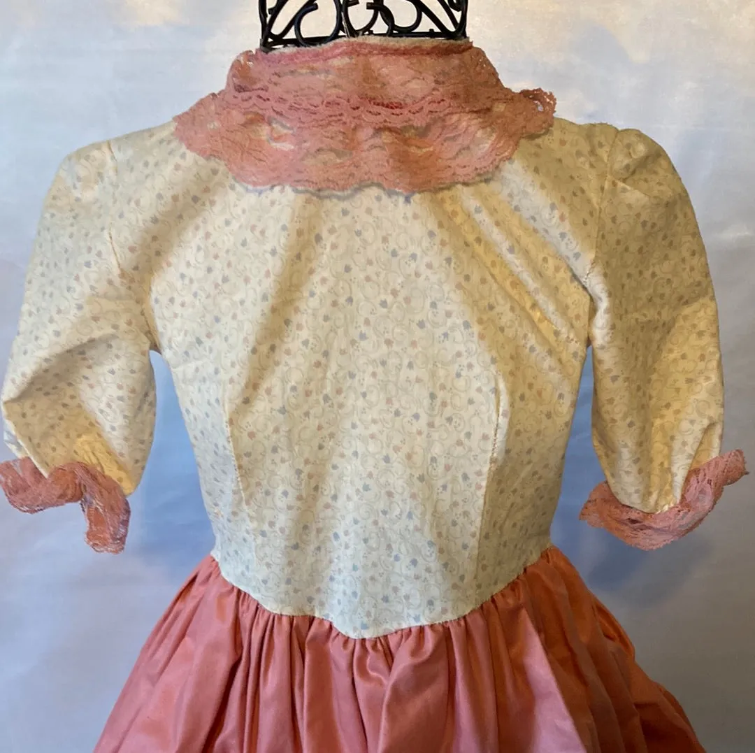 Preowned Colonial Girl Child Medium Dress Up