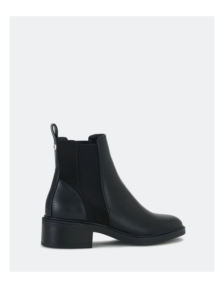 Black Daniela Boots