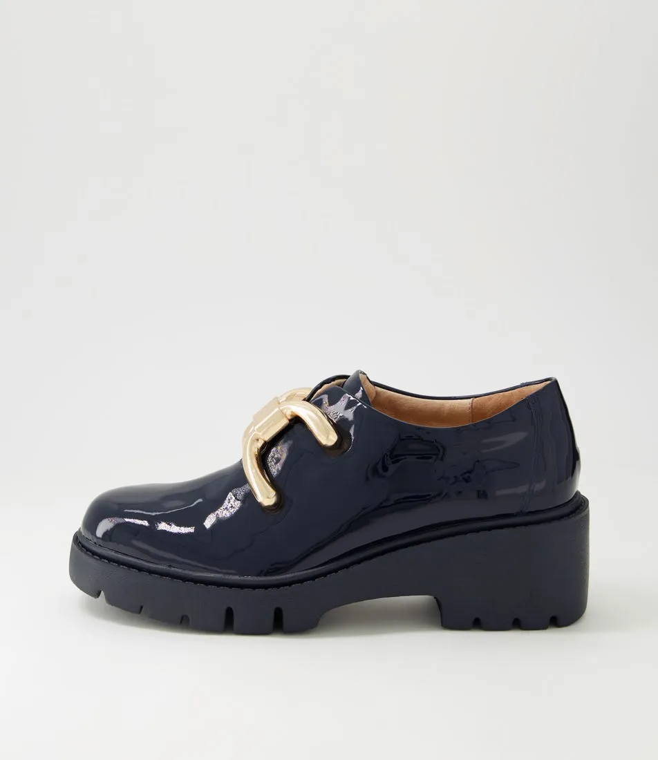 DJANGO & JULIETTE Usling Navy Patent Leather Heels