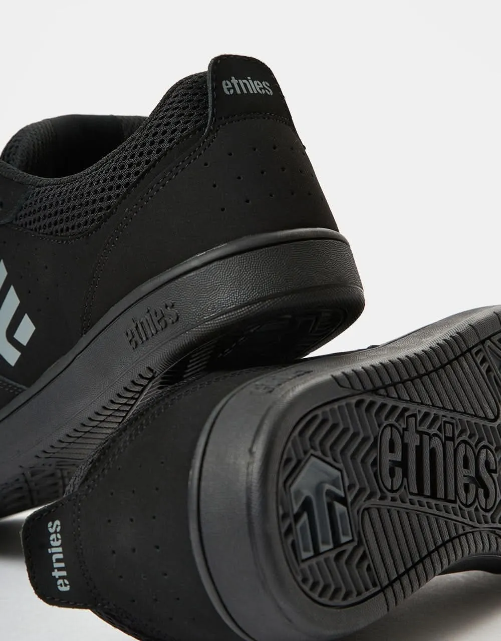 Etnies Verano Skate Shoes - Black