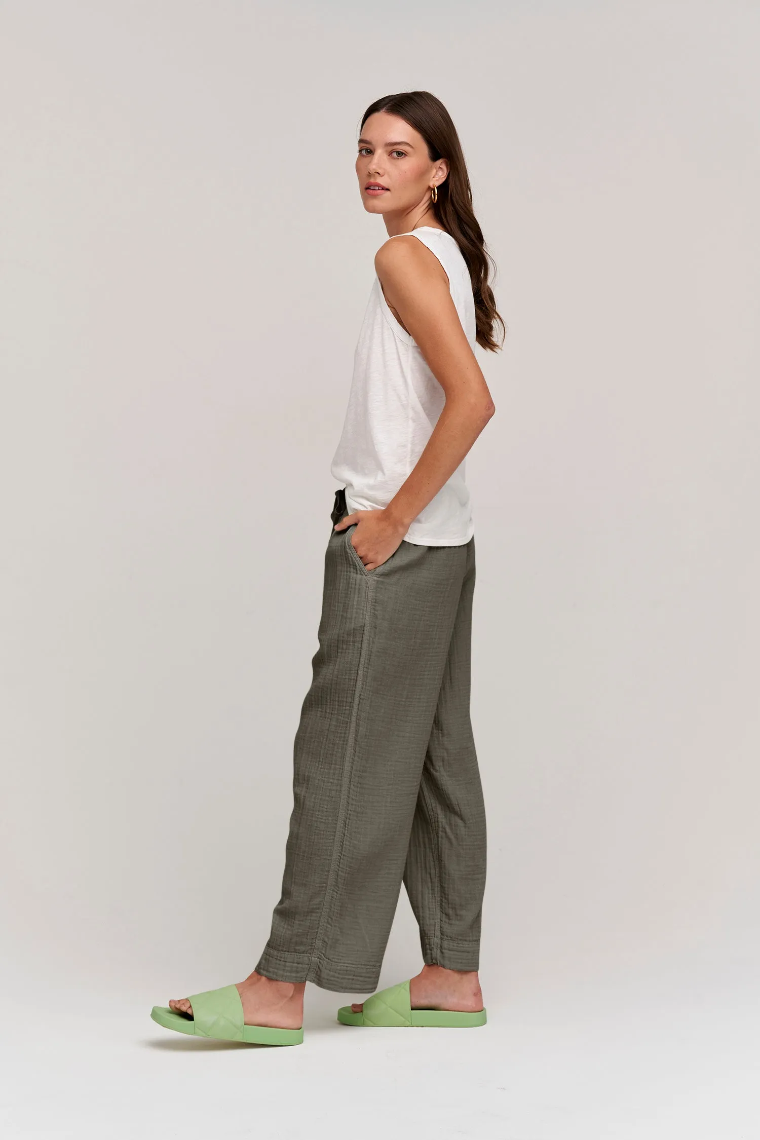 FRANNY COTTON GAUZE TROUSERS IN CAVIAR