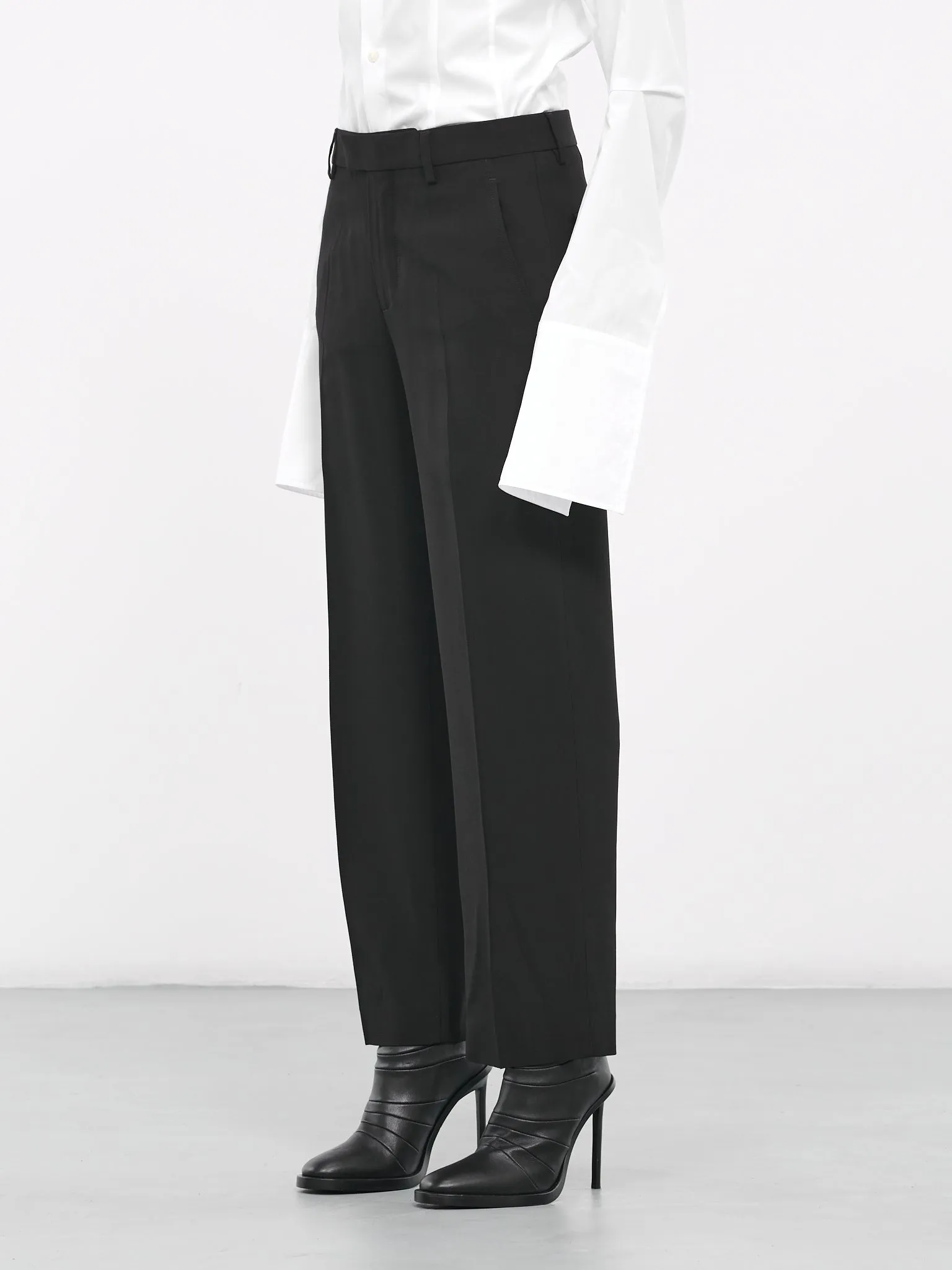 Gaelle Cropped Trousers (B0011425-FA342-099-BLACK)