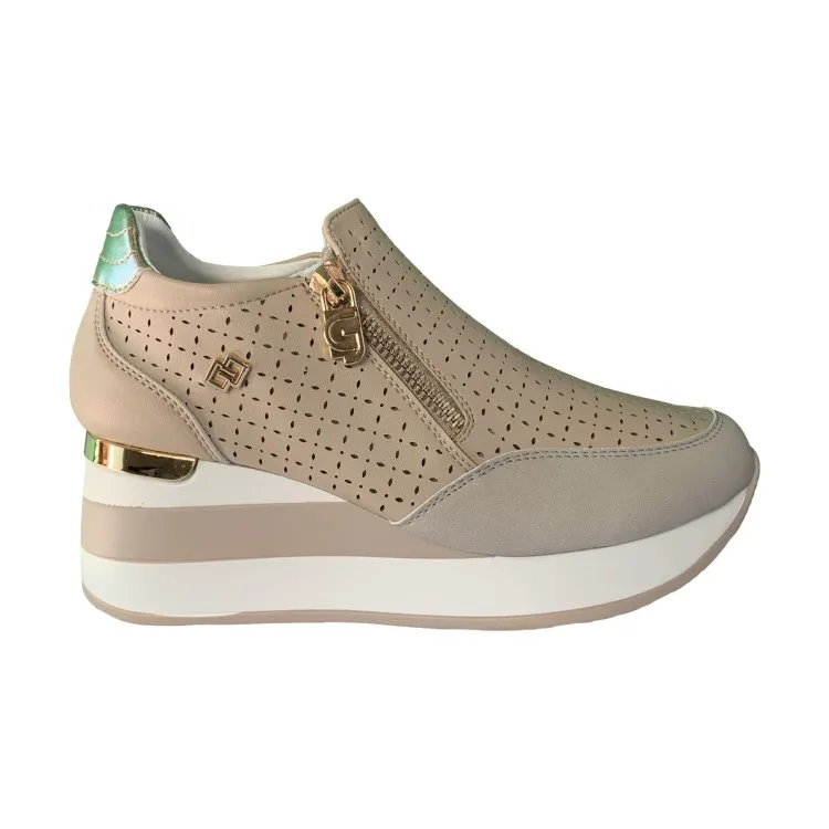 Gold & Gold GB826 Beige Women's Sneakers