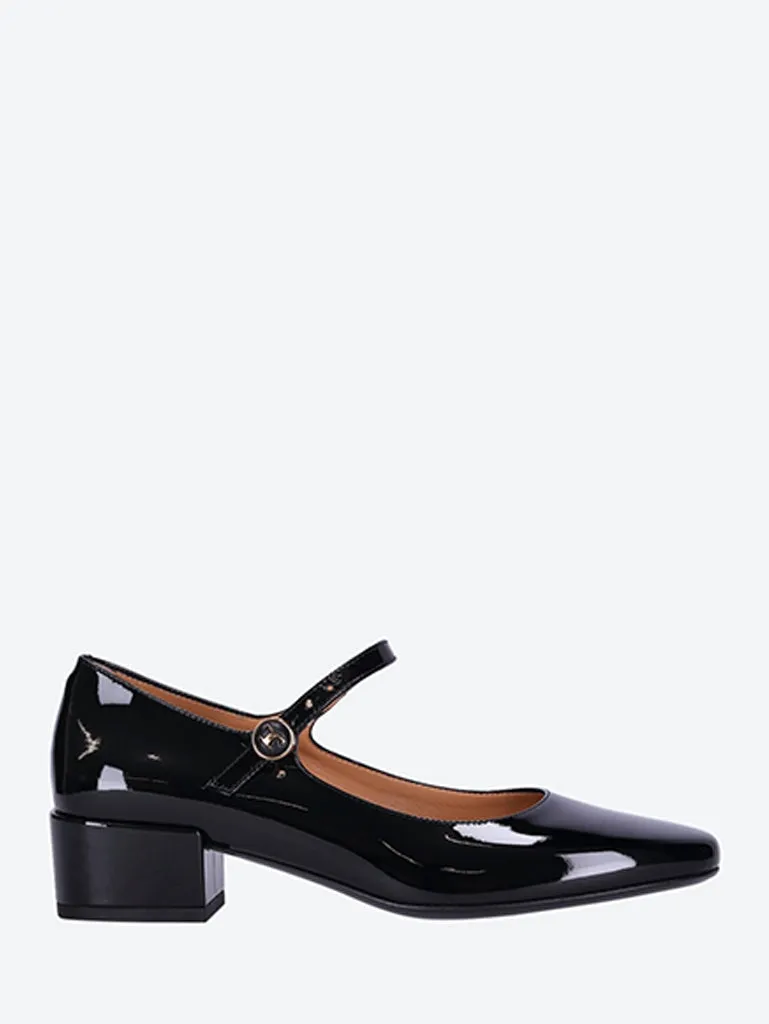 Leather button strap pumps