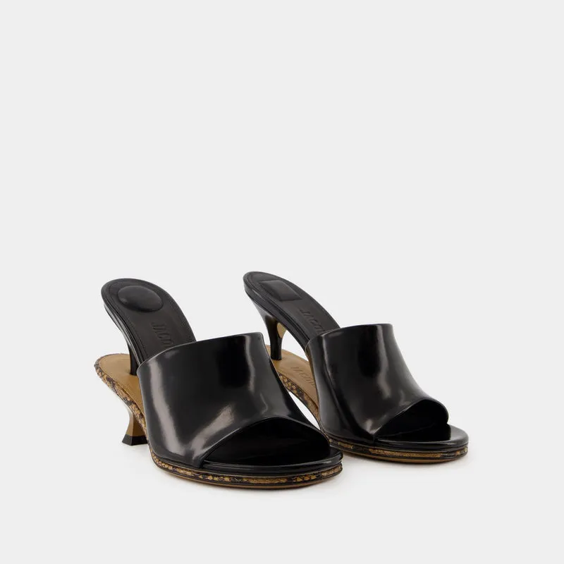 Les Doubles Mules Sandals - Jacquemus - Leather - Black