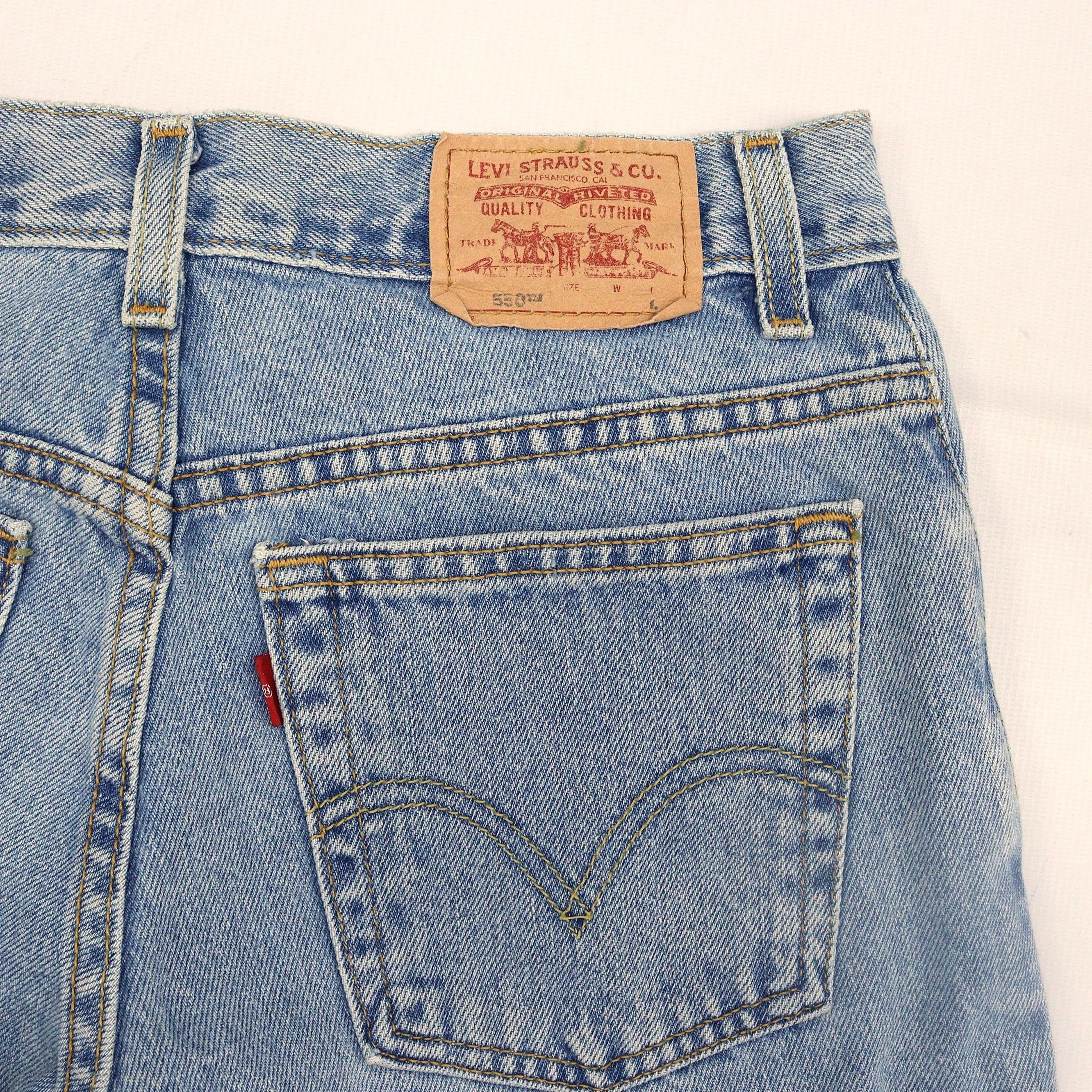 Levi's 550 Light Blue Jeans