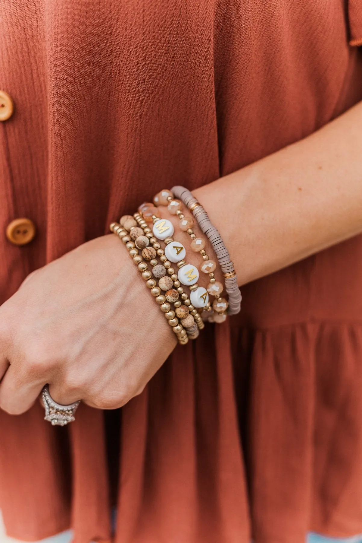 Loving My Mama 6-Piece Bracelet Set- Natural & Gold