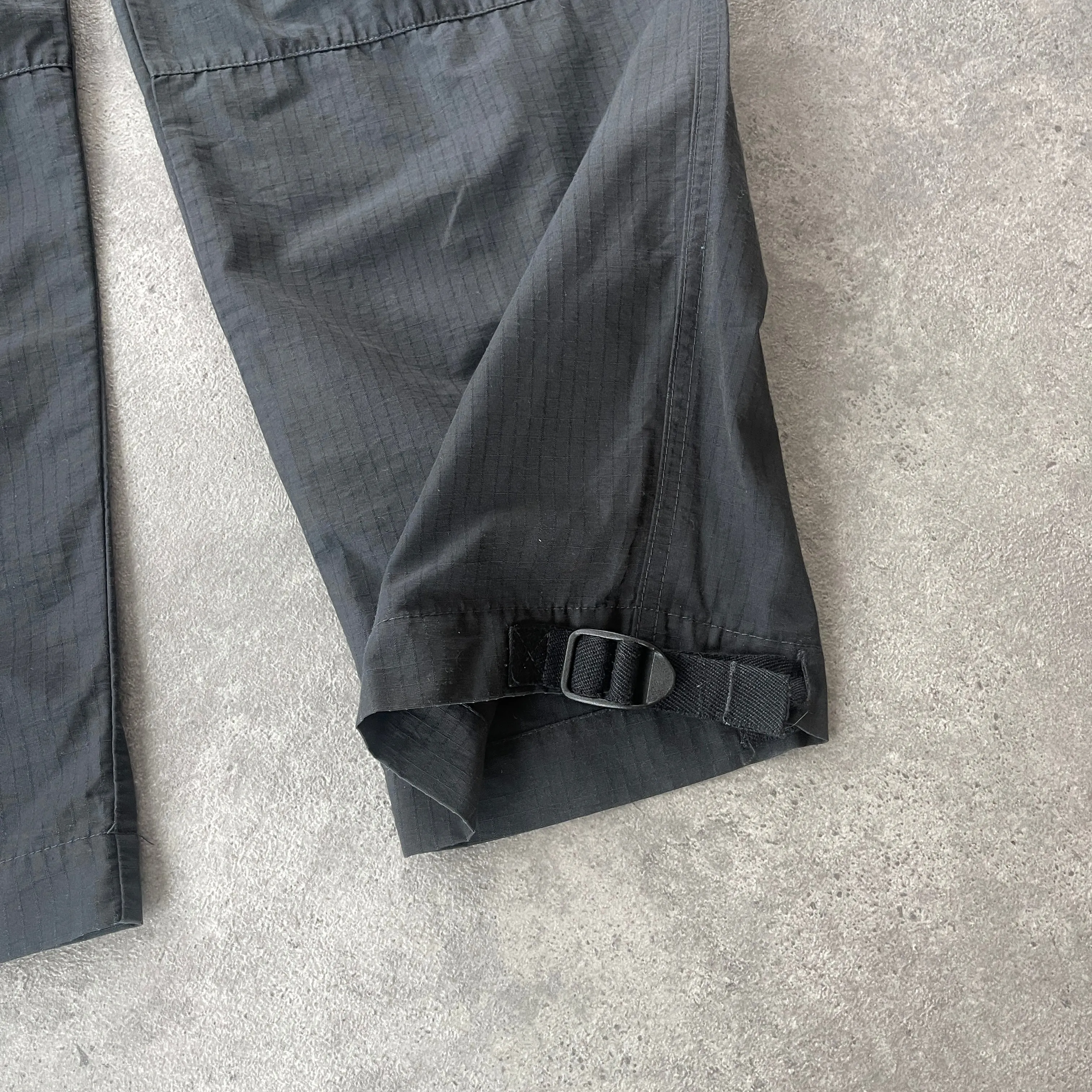 Nike ACG 1990s lightweight technical cargo trousers (M)