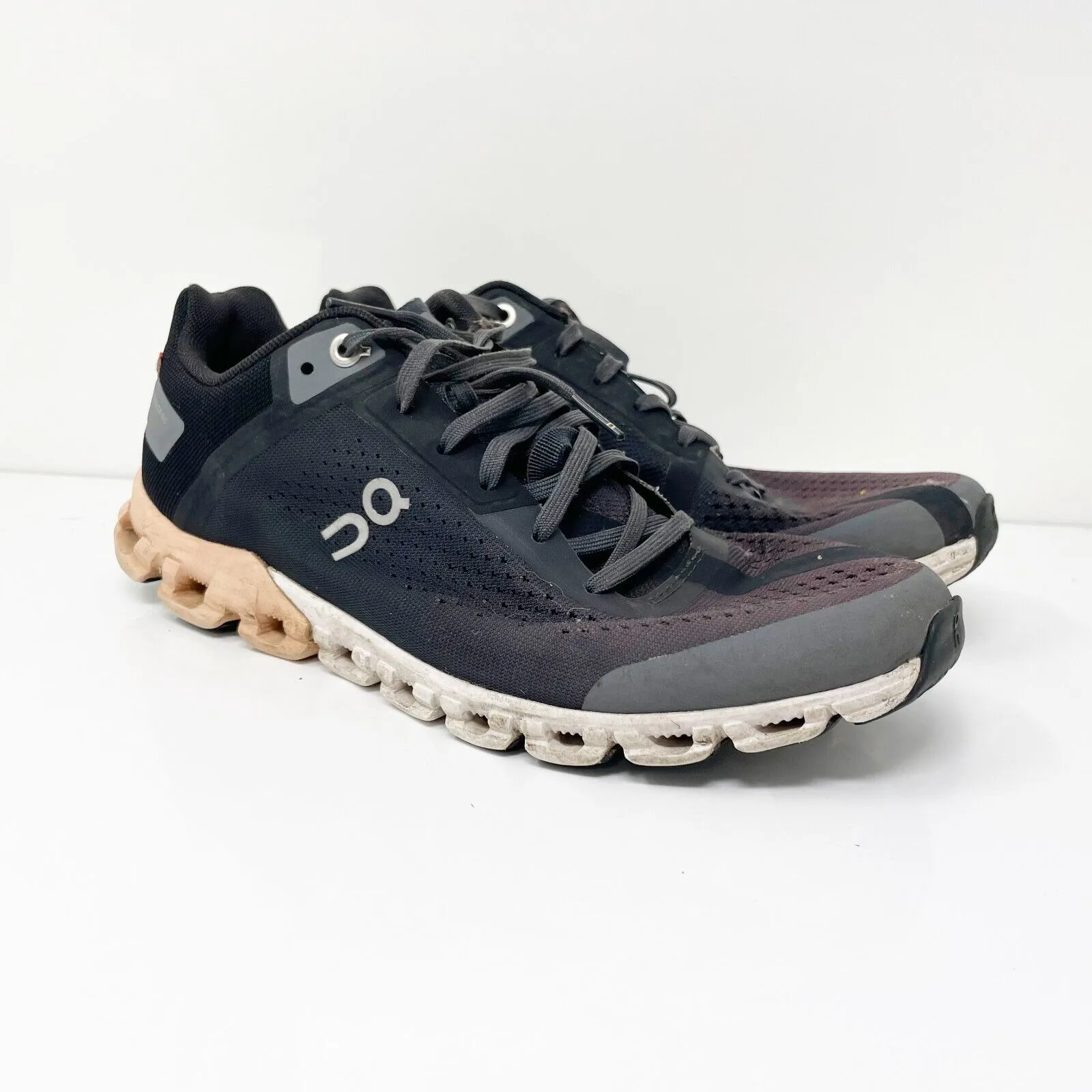 On Womens Cloudflow Black Running Shoes Sneakers Size 8