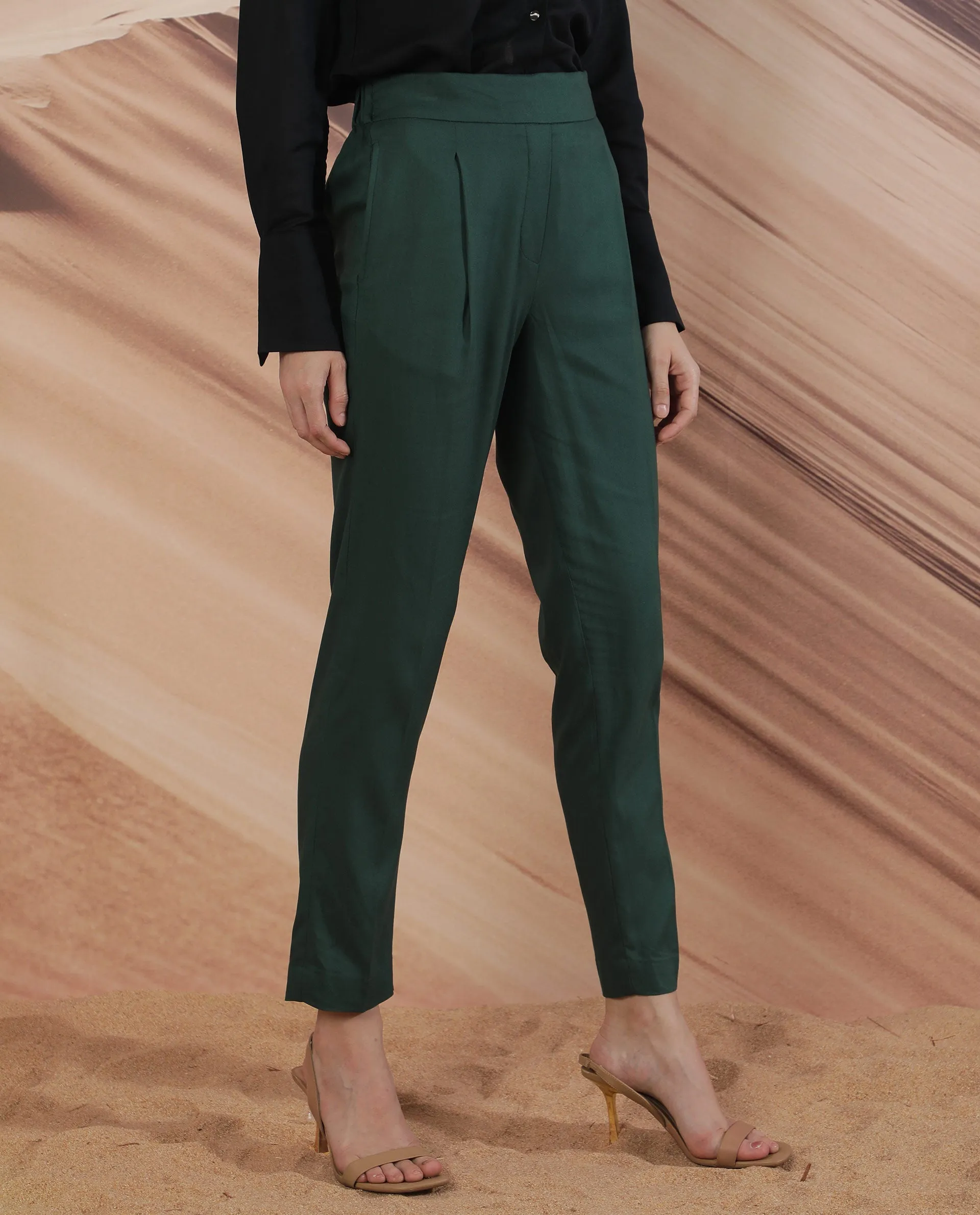 Rareism Women Rosalia Dark Green Poly Viscose Fabric Relaxed Fit Mid Rise Solid Ankle Length Trousers