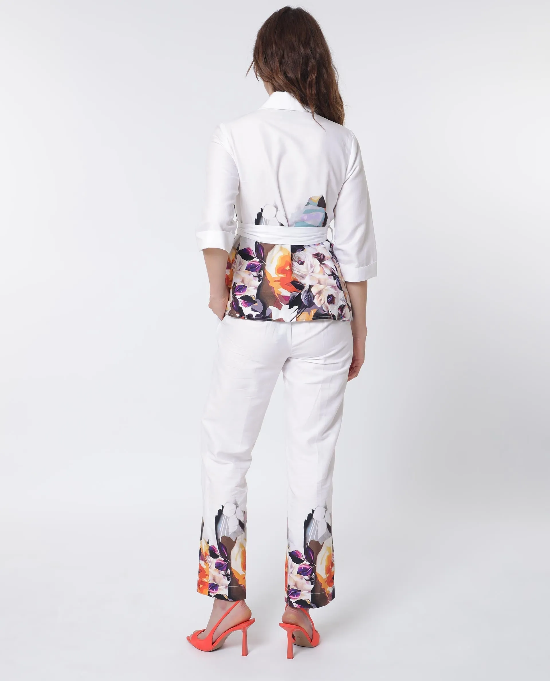 Rareism Women Weigen White Cotton Fabric Relaxed Fit Floral Print Ankle Length Trousers