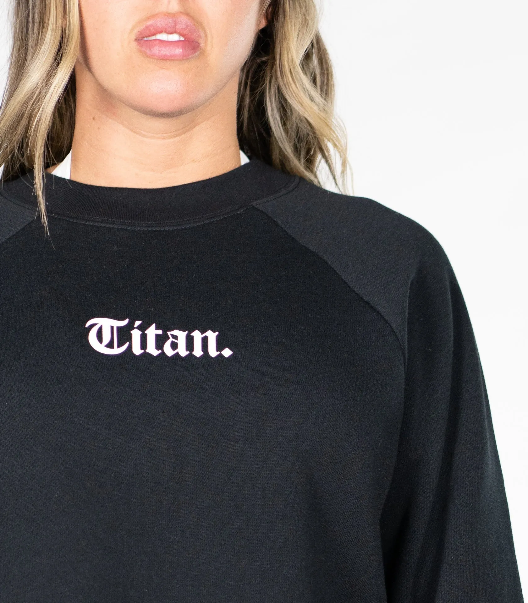 STATEMENT Cropped Sweatshirt