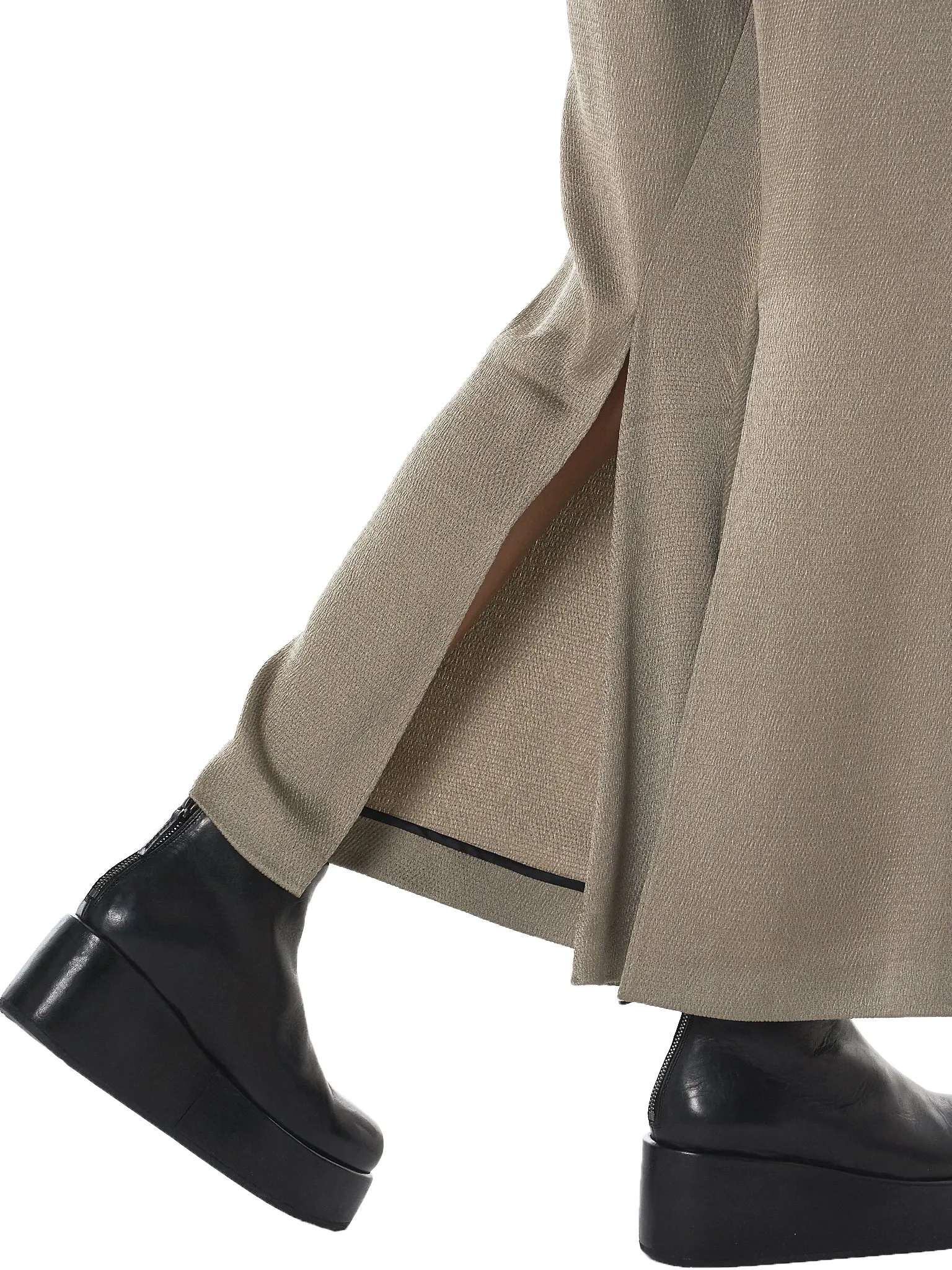 Textured Bellbottom Trousers (P02F18-TAUPE-GRAIN)