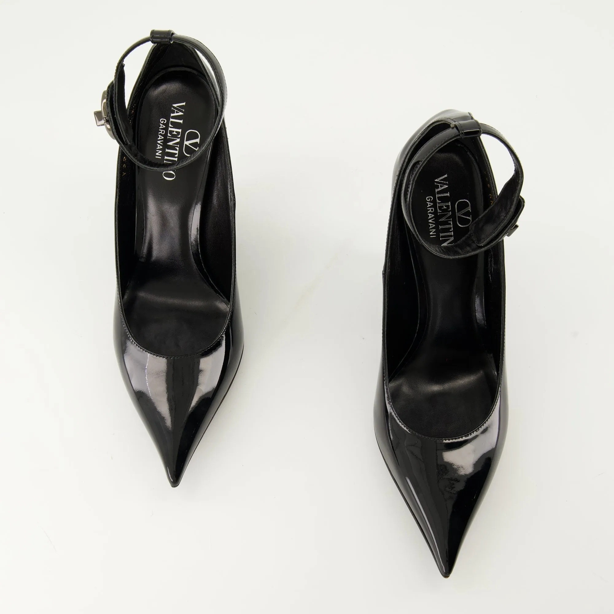 The Bold Leather Pumps