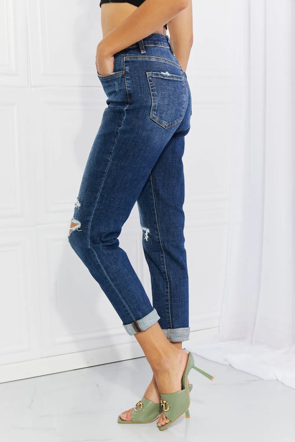 Vervet Flying Monkey Distressed Cropped Jeans - Full Size with Pockets