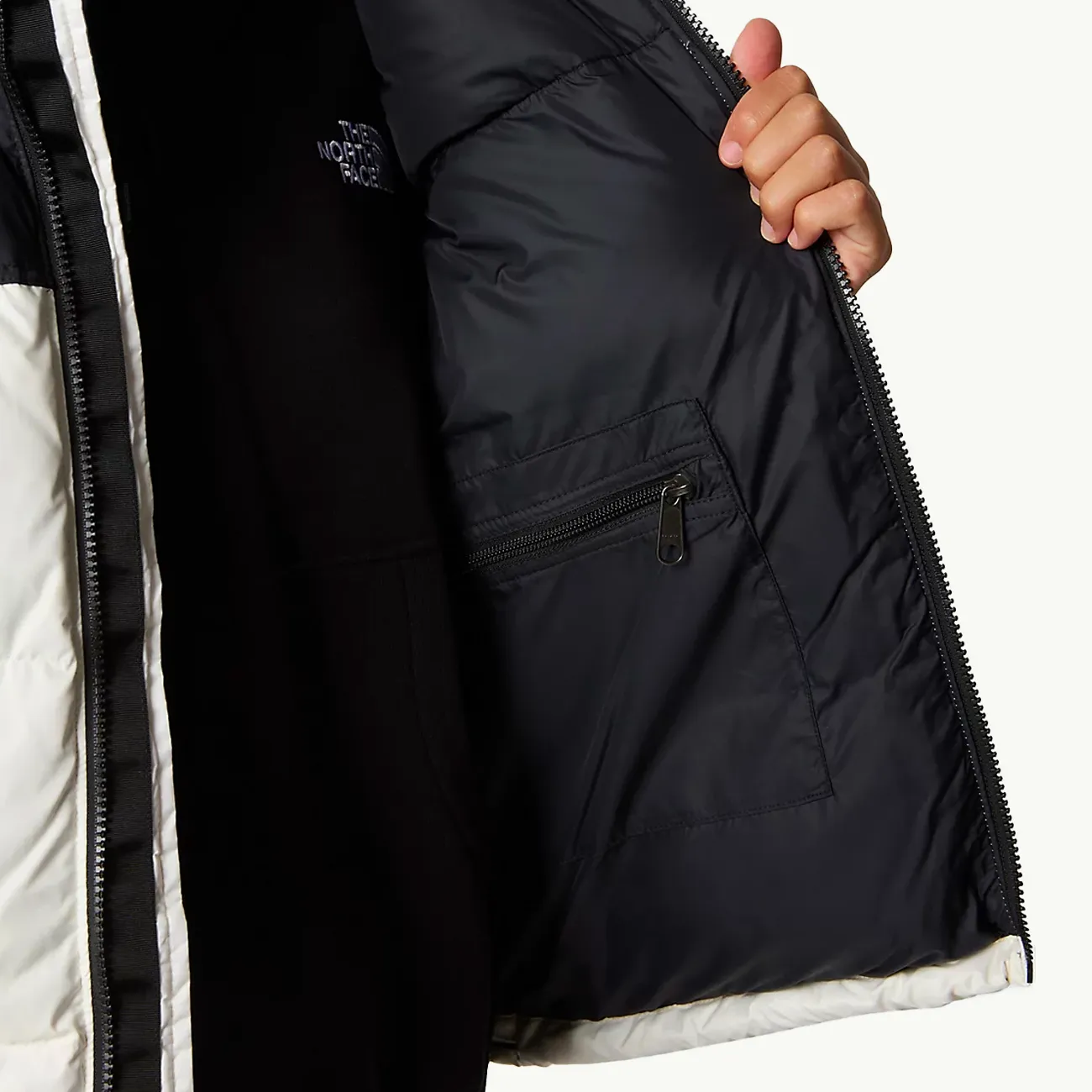 Women's 96 Retro Nuptse Vest - Gardenia White/TNF Black