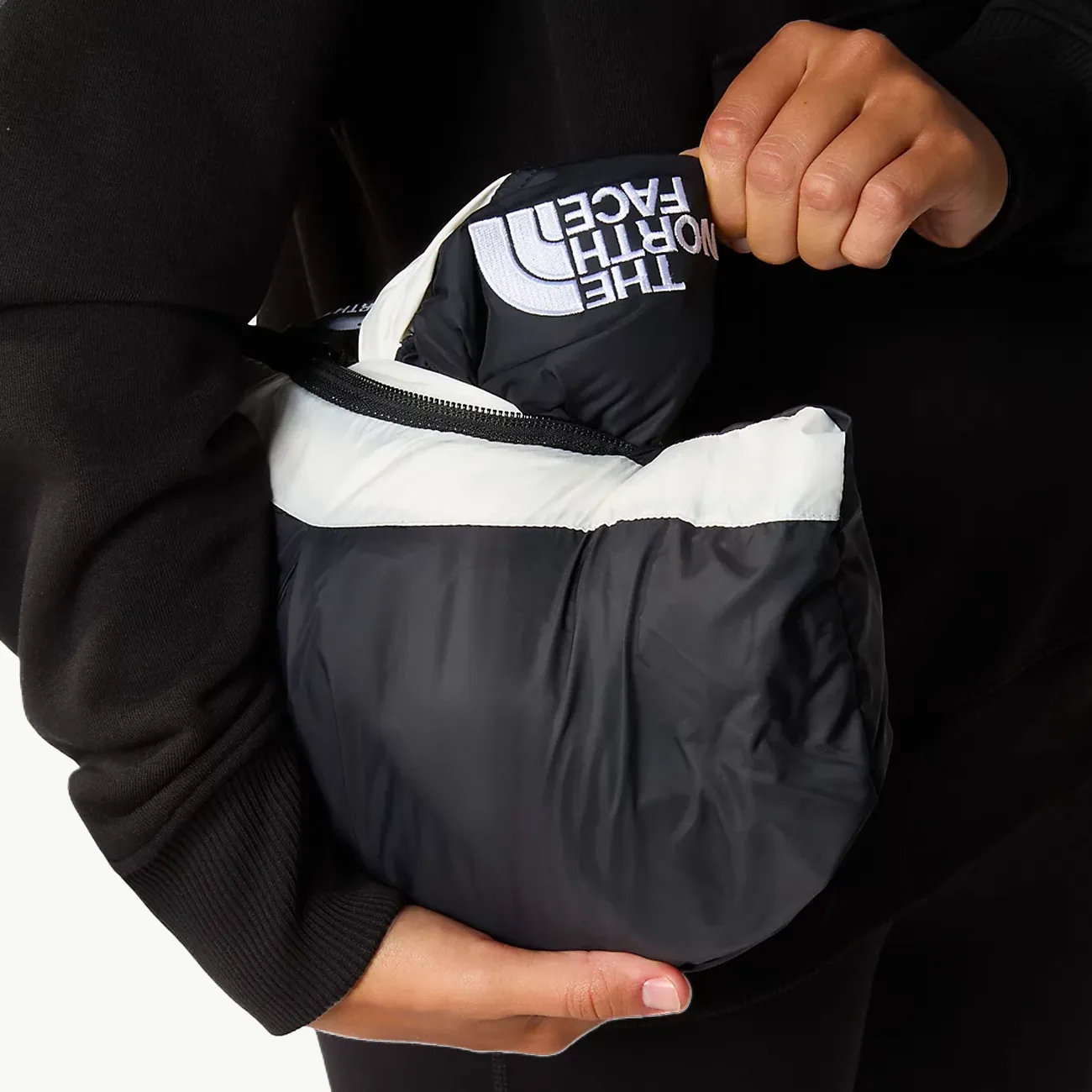 Women's 96 Retro Nuptse Vest - Gardenia White/TNF Black